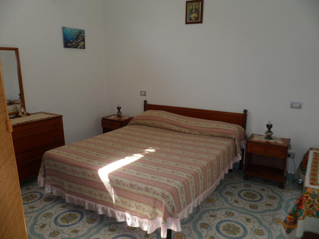 Casa Del Glicine Hotel Lipari  Pokój zdjęcie